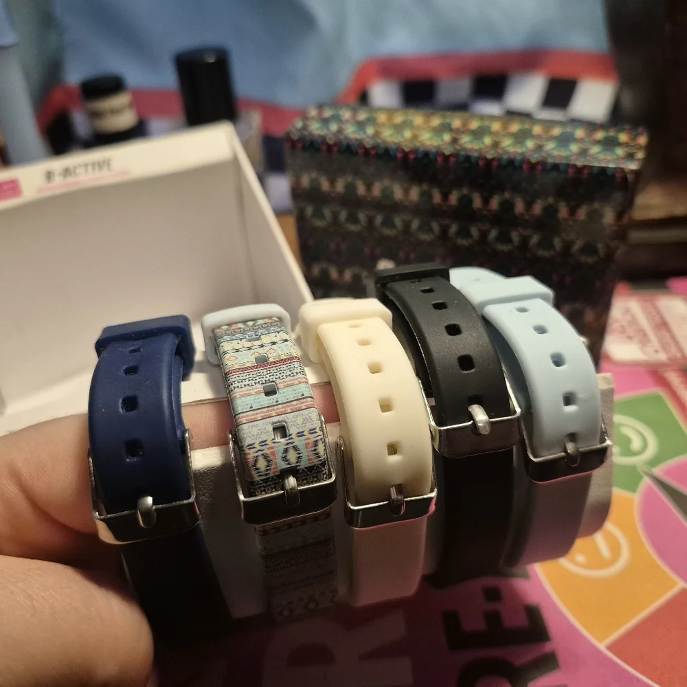 Be– Active Fashionable Interchangeble Fitness Tracker